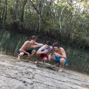 Meet your Posher, Ethan